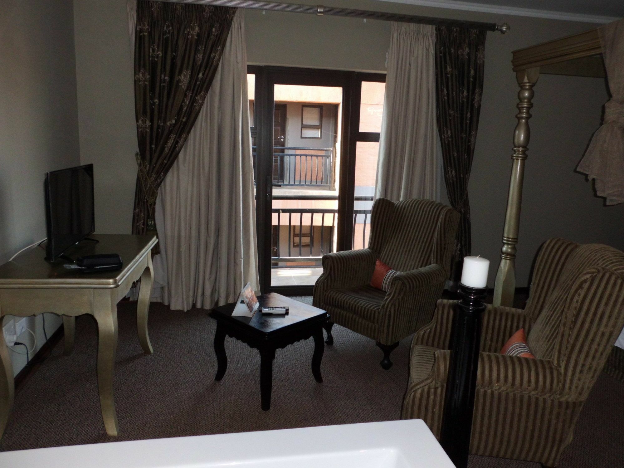 Bains Lodge Блумфонтейн Экстерьер фото